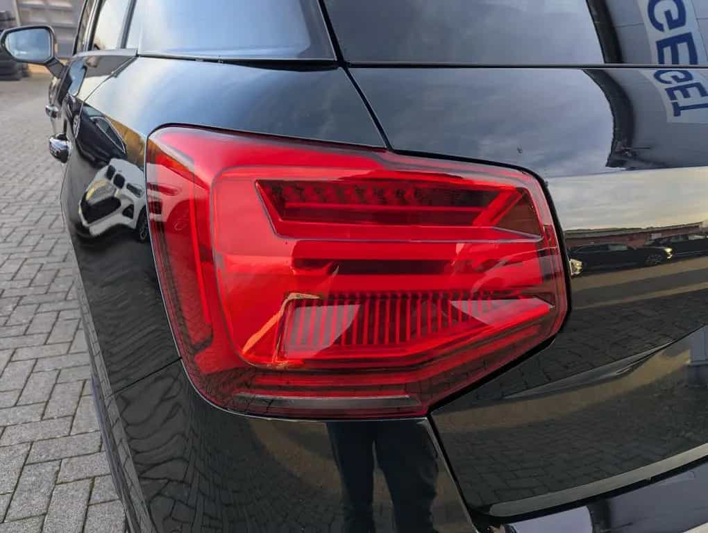 Audi Q2 35 TFSI S-Line 06/2019-photo-7