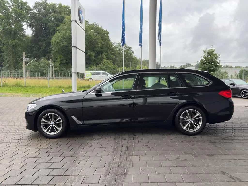 BMW 520 d Touring Navi Sitzheizung LED Klimaautomatik 11/2018-photo-11