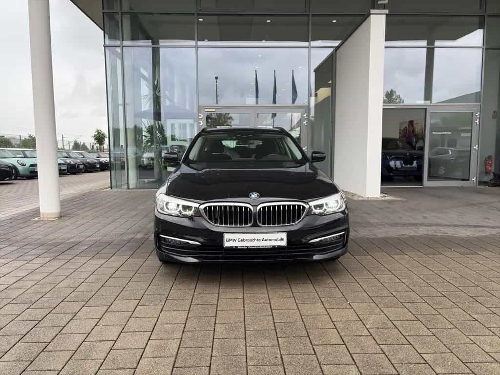BMW 520 d Touring Navi Sitzheizung LED Klimaautomatik 11/2018-photo-3