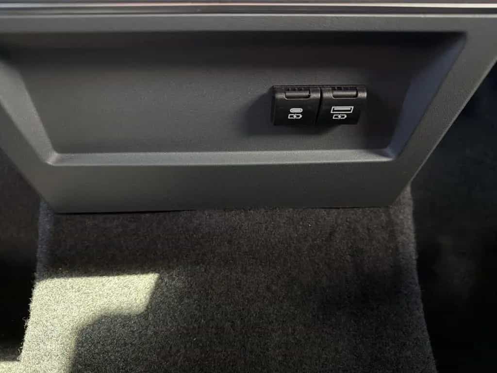 INEOS Grenadier SW 3.0 Diesel Black Edition MJ 2026 null-photo-15