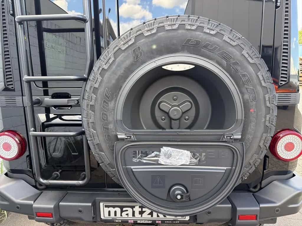 INEOS Grenadier SW 3.0 Diesel Black Edition MJ 2026 null-photo-18