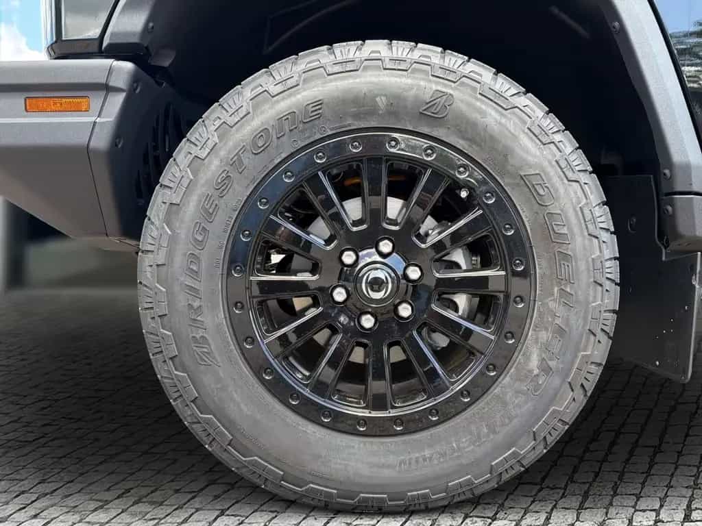 INEOS Grenadier SW 3.0 Diesel Black Edition MJ 2026 null-photo-4