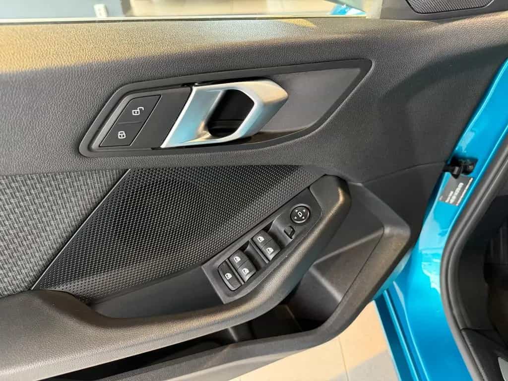 BMW 116 i Advantage NAVI+LED+SITZHZ+PDC+HIFI+TEMP 07/2021-photo-17