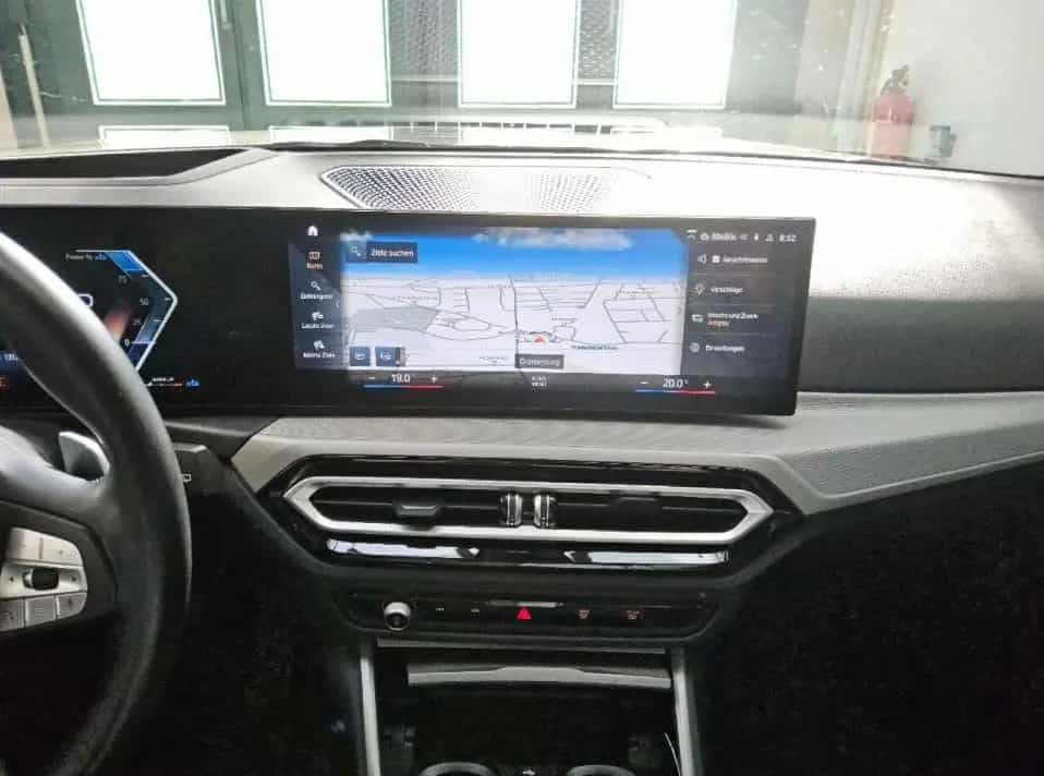 BMW 320 d Touring 2.0 140KW AT8 E6d 10/2023-photo-8