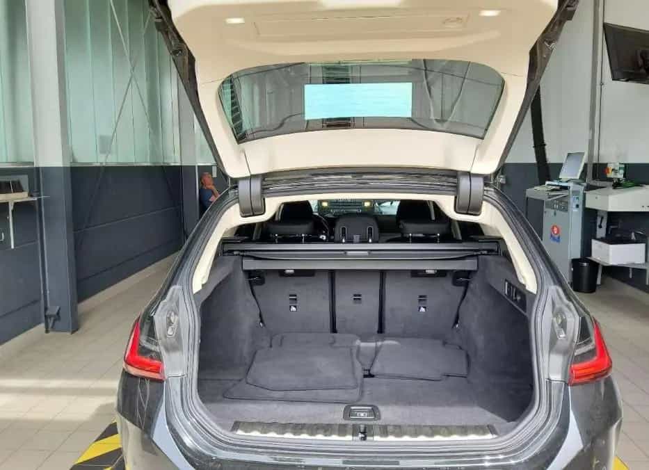 BMW 320 d Touring 2.0 140KW AT8 E6d 04/2023-photo-11