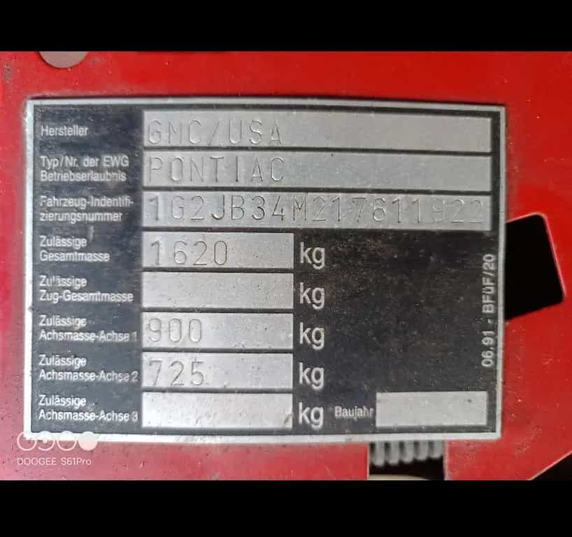 Pontiac Sunbird 07/1990-photo-10