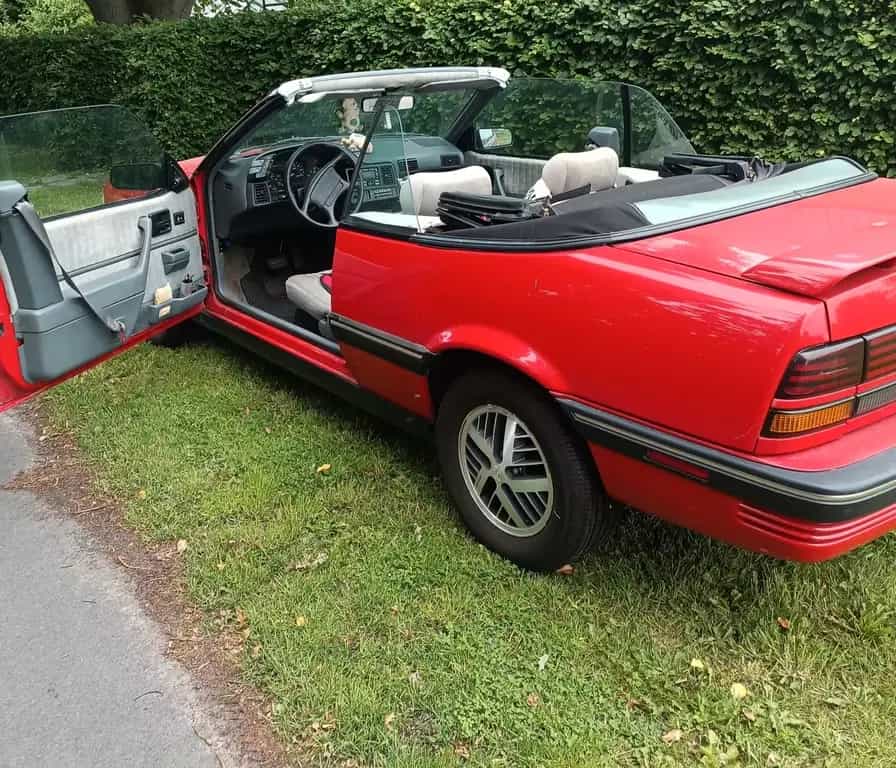 Pontiac Sunbird 07/1990-photo-3