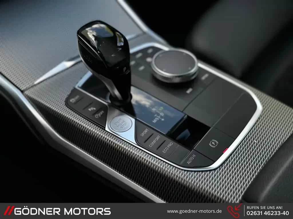 BMW 330 M Sport 330 i Sport/LIVE-COCKPIT-PROF/PDC/SHA... 06/2019-photo-18