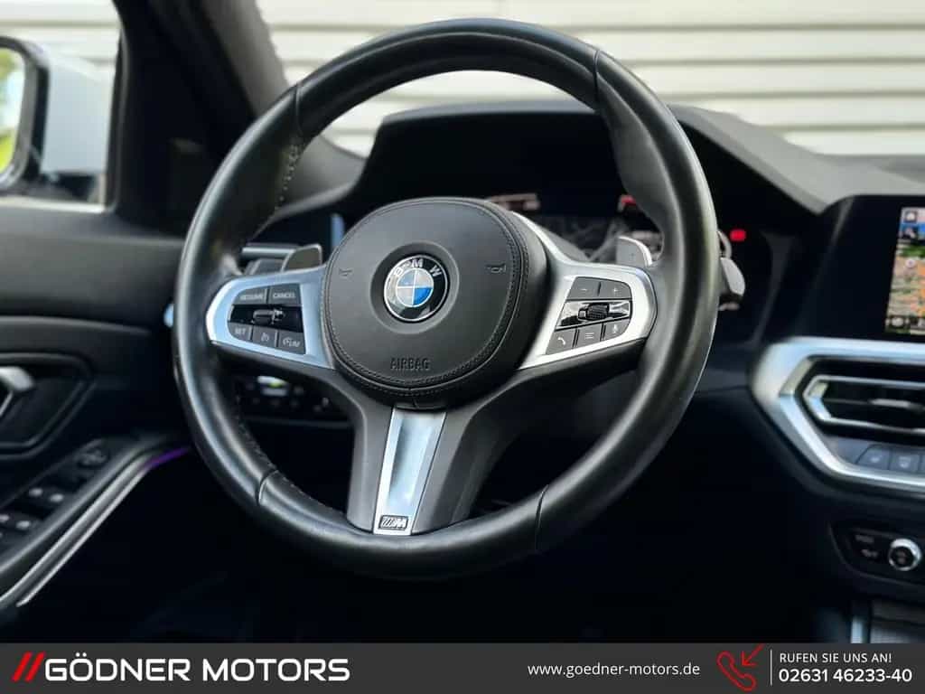 BMW 330 M Sport 330 i Sport/LIVE-COCKPIT-PROF/PDC/SHA... 06/2019-photo-8