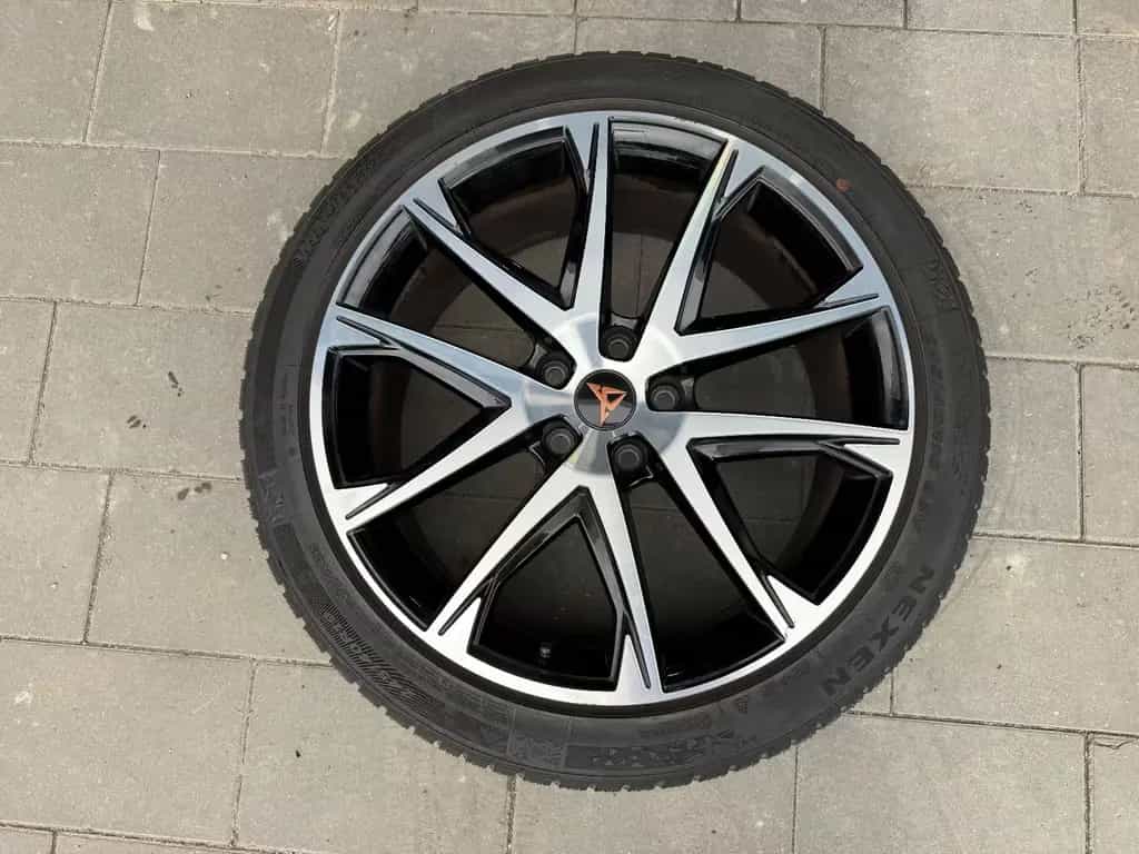 Cupra Ateca 4Drive *PANO/360°-KAMERA* 07/2020-photo-8