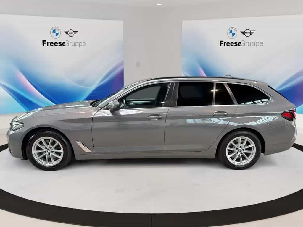 BMW 520 d RFK HIFI LORDOSE SPORTSITZE LED SHZ DAB ABS 10/2021-photo-2