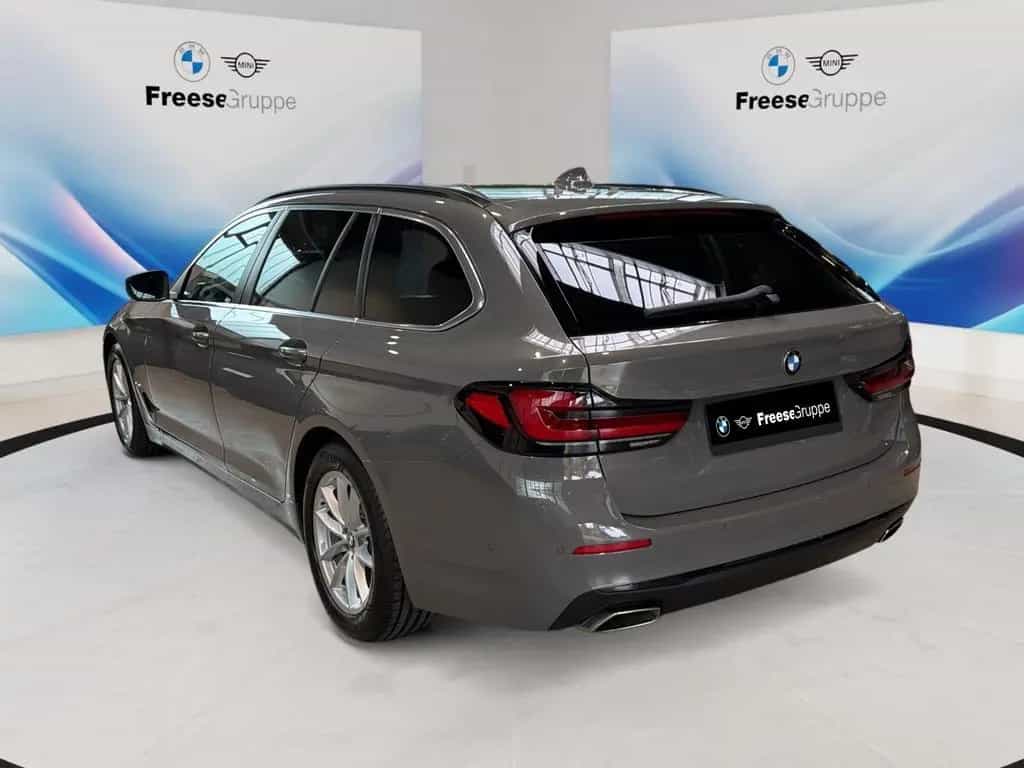 BMW 520 d RFK HIFI LORDOSE SPORTSITZE LED SHZ DAB ABS 10/2021-photo-3