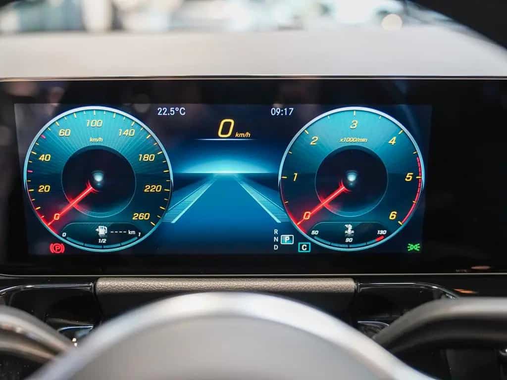 Mercedes-Benz GLA 220 d Progressive Kamera Apple CarPlay MBUX 10/2020-photo-13