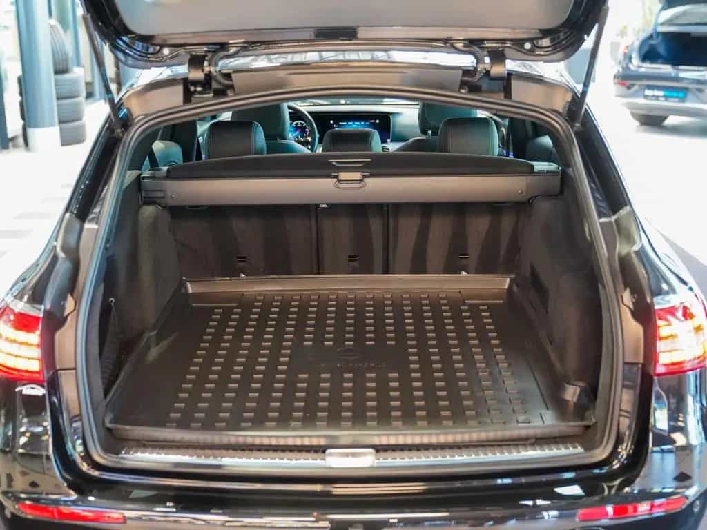 Mercedes-Benz E 220 d T AMG Line Schiebedach AHK Kamera Totwin 11/2021-photo-4