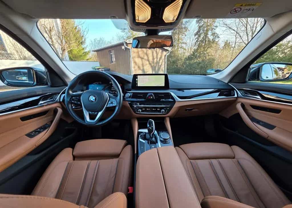 BMW 530 d xDrive Touring A - 01/2020-photo-7