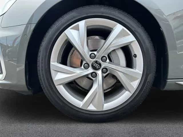 Audi A4 Avant S line 40 TFSI quattro S tronic 03/2023-photo-3