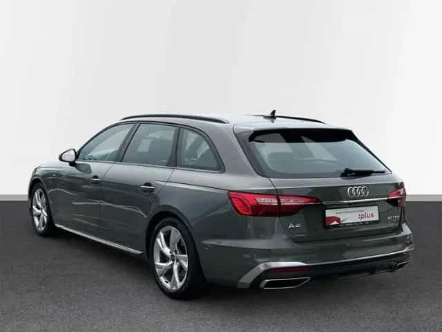 Audi A4 Avant S line 40 TFSI quattro S tronic 03/2023-photo-5