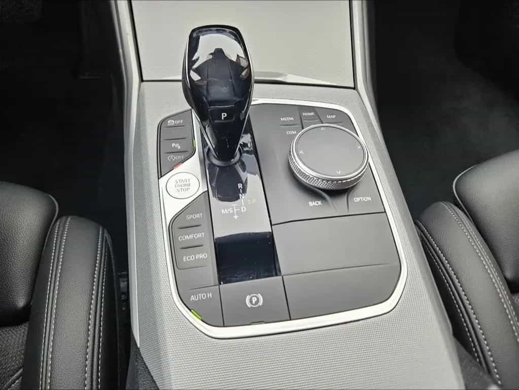 BMW 320 i Touring Advantage | TÜV neu 07/2020-photo-18
