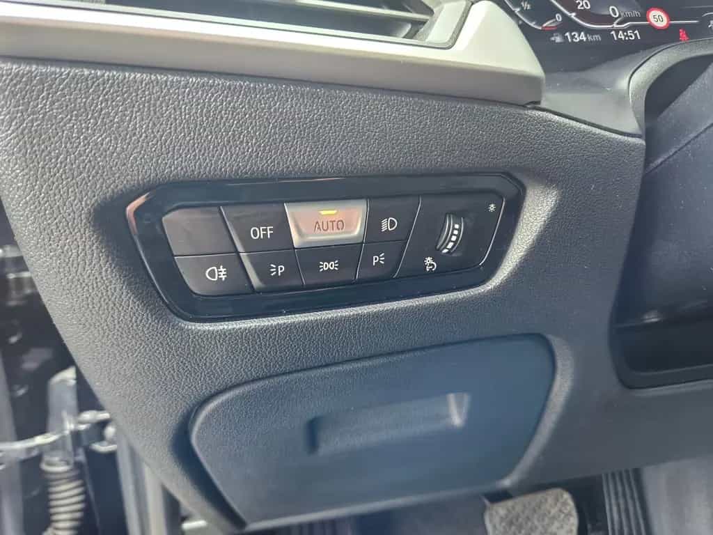 BMW 320 i Touring Advantage | TÜV neu 07/2020-photo-20