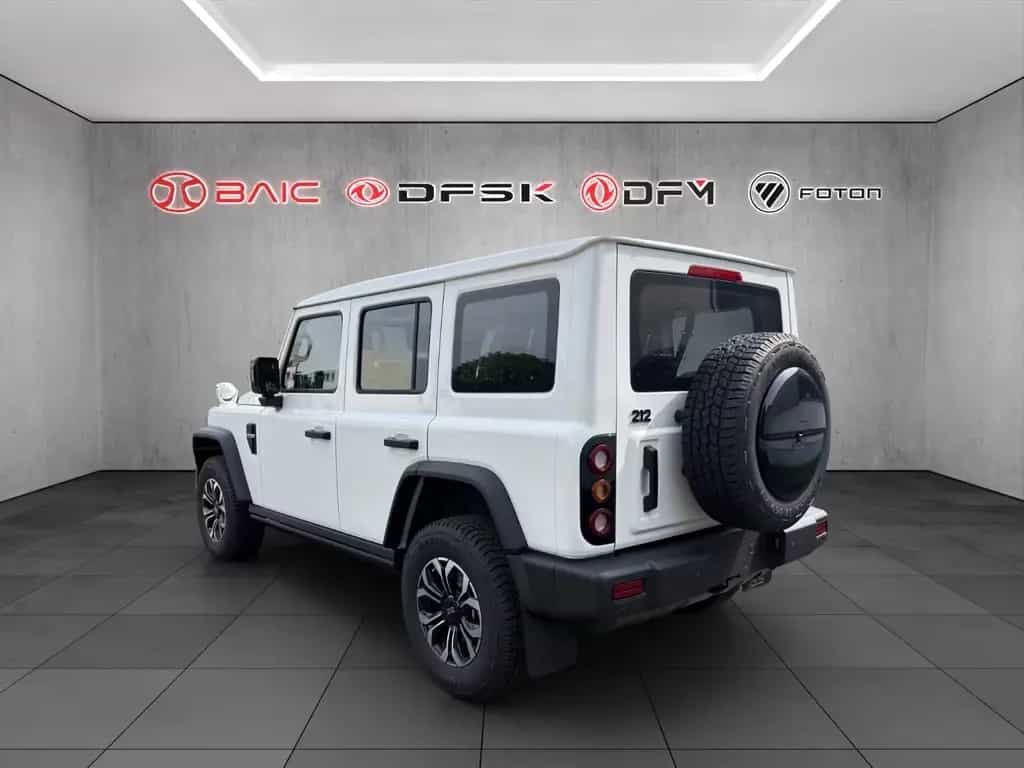BAW 212 4x4 Diesel Automatik *VOLL*ALLE FARBEN* null-photo-2