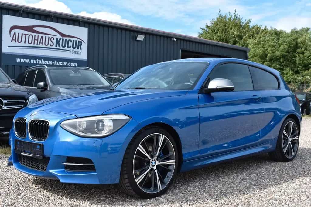 BMW M135 i xDrive H&K 19 Zoll Navi Prof 08/2015-photo-0