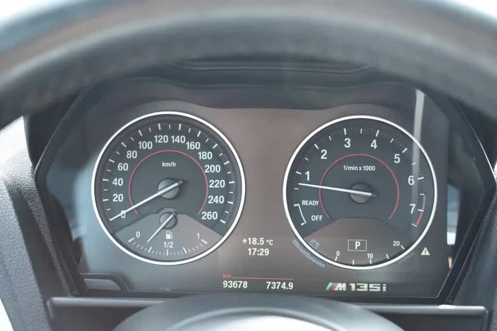 BMW M135 i xDrive H&K 19 Zoll Navi Prof 08/2015-photo-17