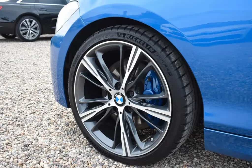 BMW M135 i xDrive H&K 19 Zoll Navi Prof 08/2015-photo-4