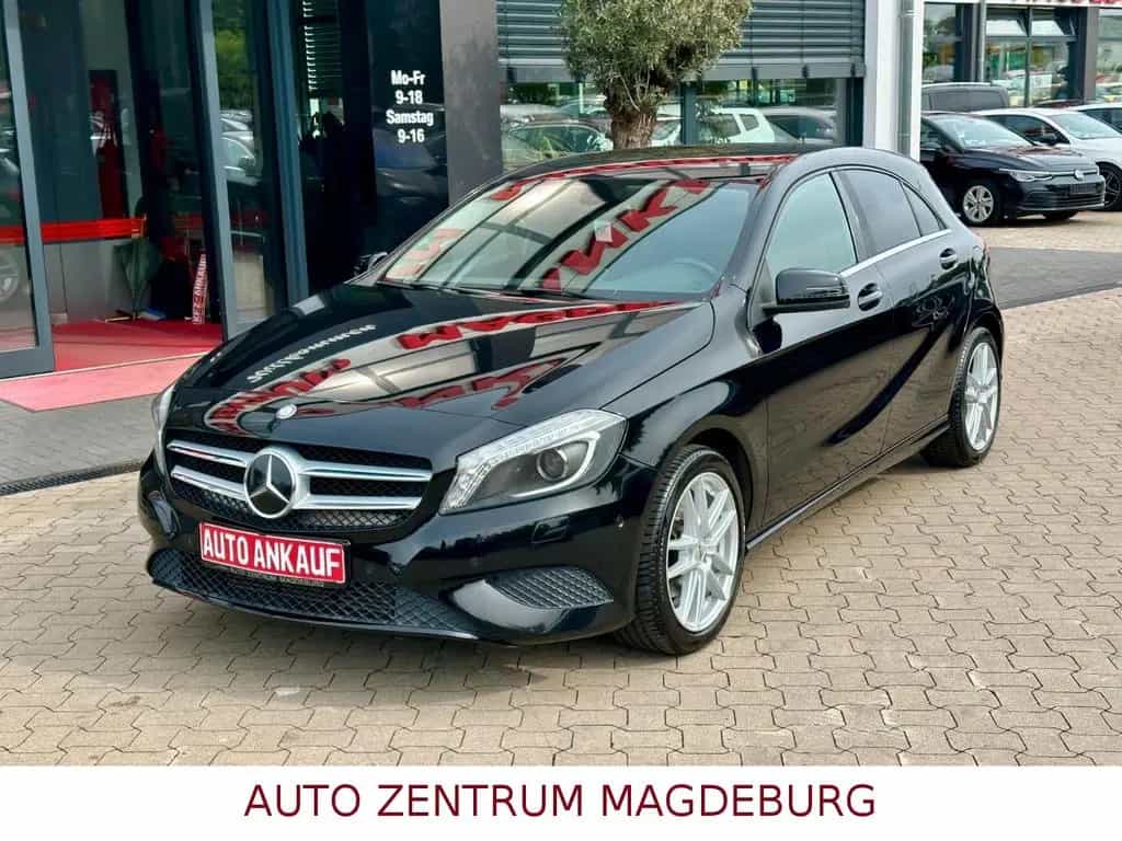 Mercedes-Benz A 180 BlueEff.* 2.HAND*NAVI*XEN*PDC*TEILLEDER* 06/2014-photo-1