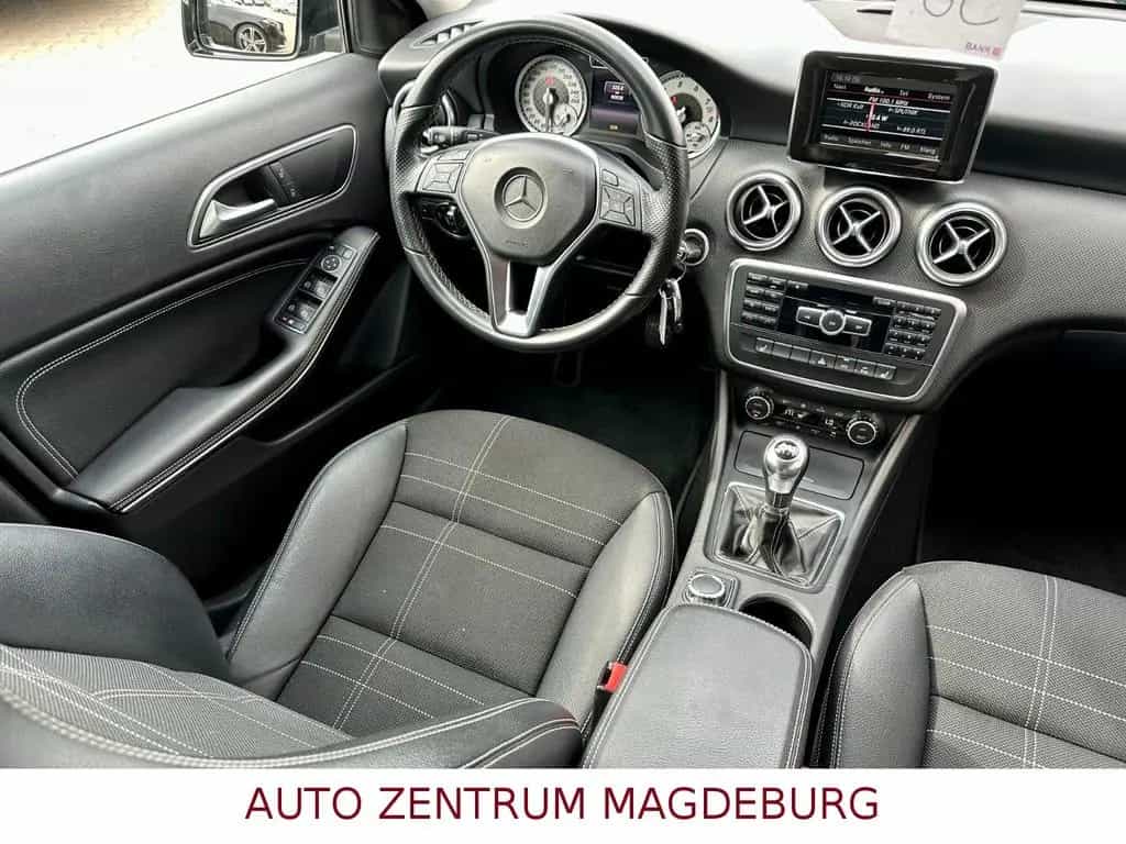 Mercedes-Benz A 180 BlueEff.* 2.HAND*NAVI*XEN*PDC*TEILLEDER* 06/2014-photo-16
