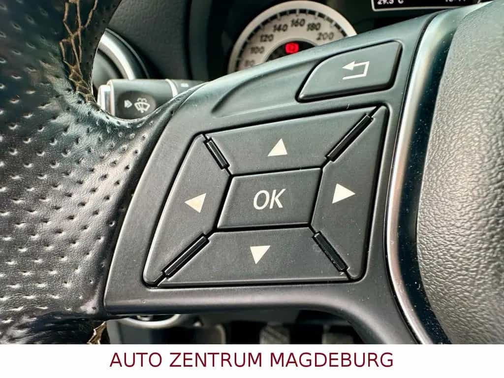 Mercedes-Benz A 180 BlueEff.* 2.HAND*NAVI*XEN*PDC*TEILLEDER* 06/2014-photo-25