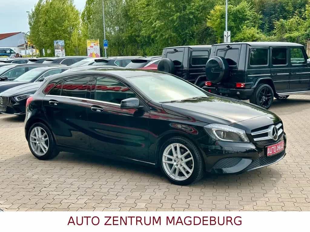 Mercedes-Benz A 180 BlueEff.* 2.HAND*NAVI*XEN*PDC*TEILLEDER* 06/2014-photo-4