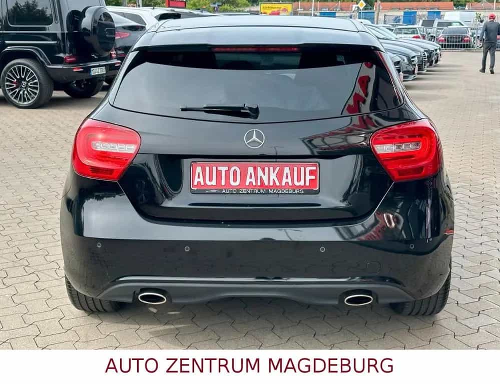 Mercedes-Benz A 180 BlueEff.* 2.HAND*NAVI*XEN*PDC*TEILLEDER* 06/2014-photo-6