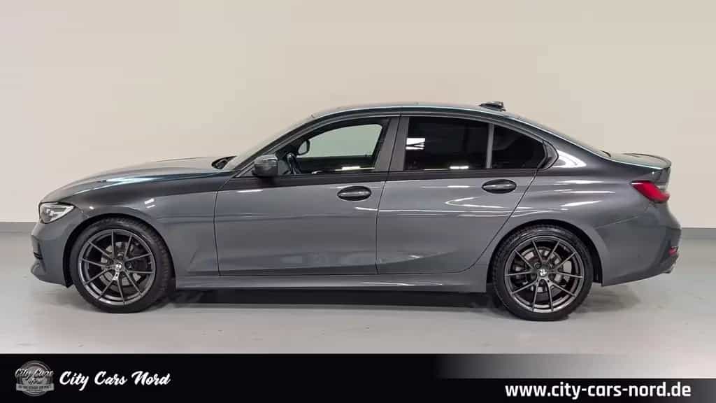 BMW 320 d SCHIEBEDACH+KAM+ACC+LEDER 03/2019-photo-1