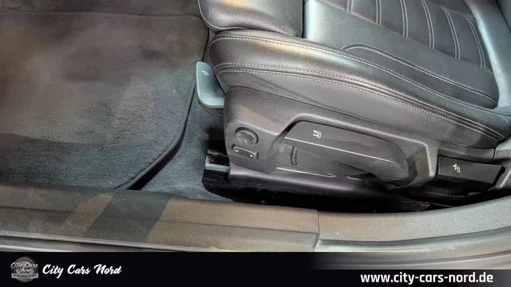 BMW 320 d SCHIEBEDACH+KAM+ACC+LEDER 03/2019-photo-12