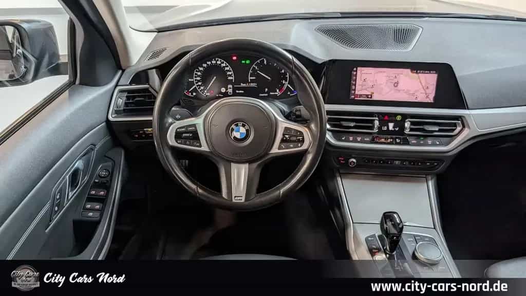 BMW 320 d SCHIEBEDACH+KAM+ACC+LEDER 03/2019-photo-13