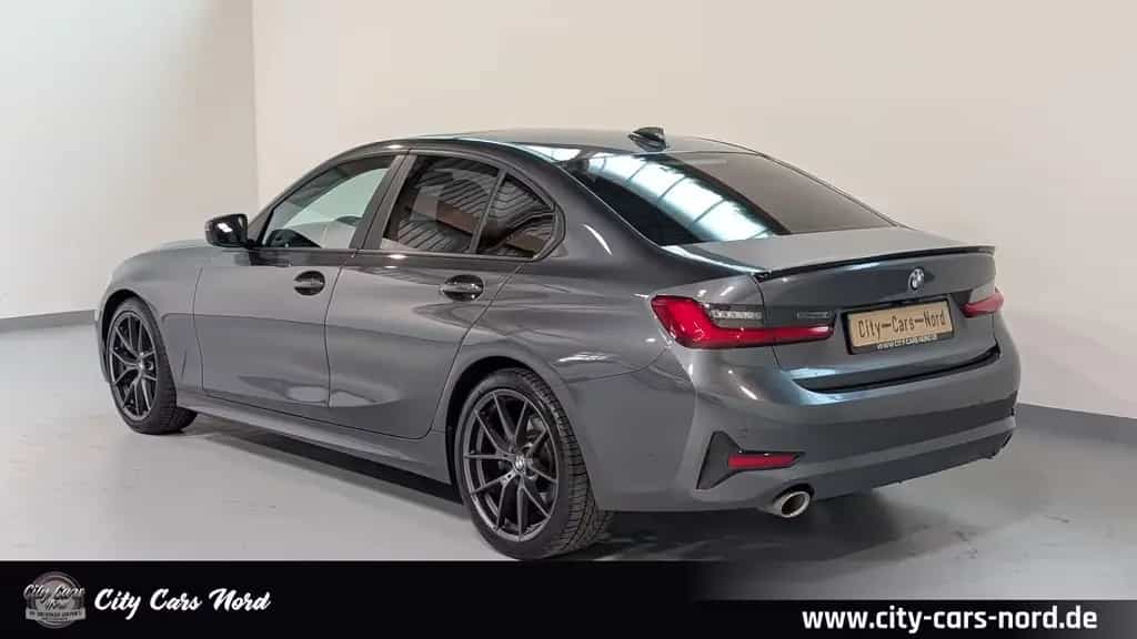 BMW 320 d SCHIEBEDACH+KAM+ACC+LEDER 03/2019-photo-2