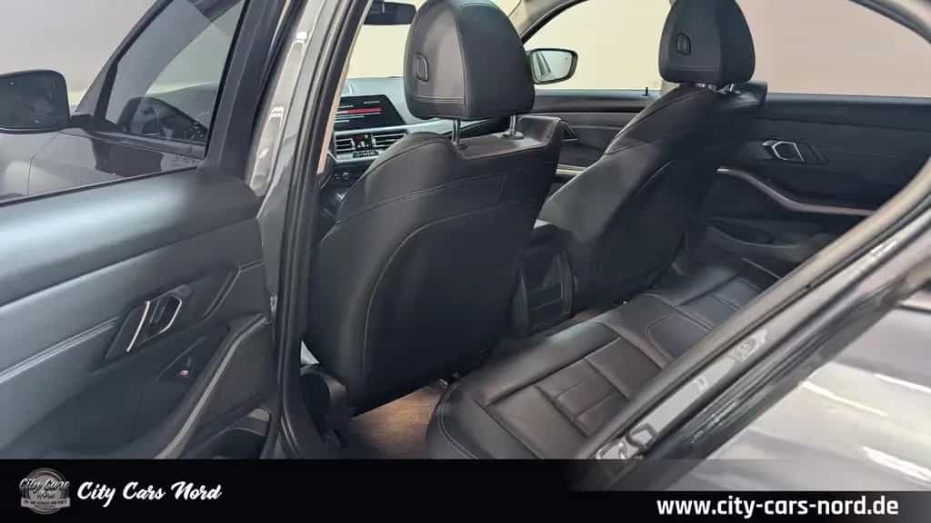 BMW 320 d SCHIEBEDACH+KAM+ACC+LEDER 03/2019-photo-20
