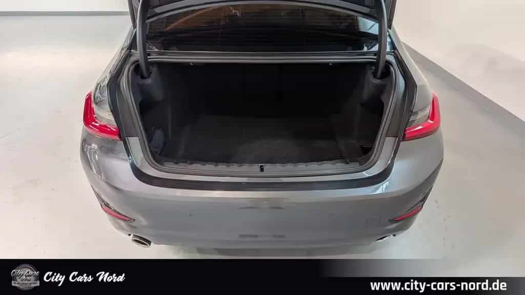 BMW 320 d SCHIEBEDACH+KAM+ACC+LEDER 03/2019-photo-21