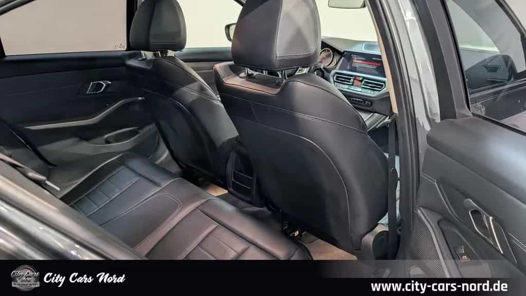 BMW 320 d SCHIEBEDACH+KAM+ACC+LEDER 03/2019-photo-22