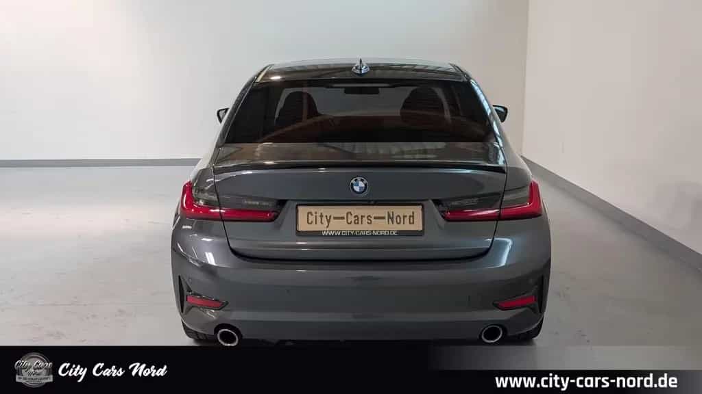 BMW 320 d SCHIEBEDACH+KAM+ACC+LEDER 03/2019-photo-3
