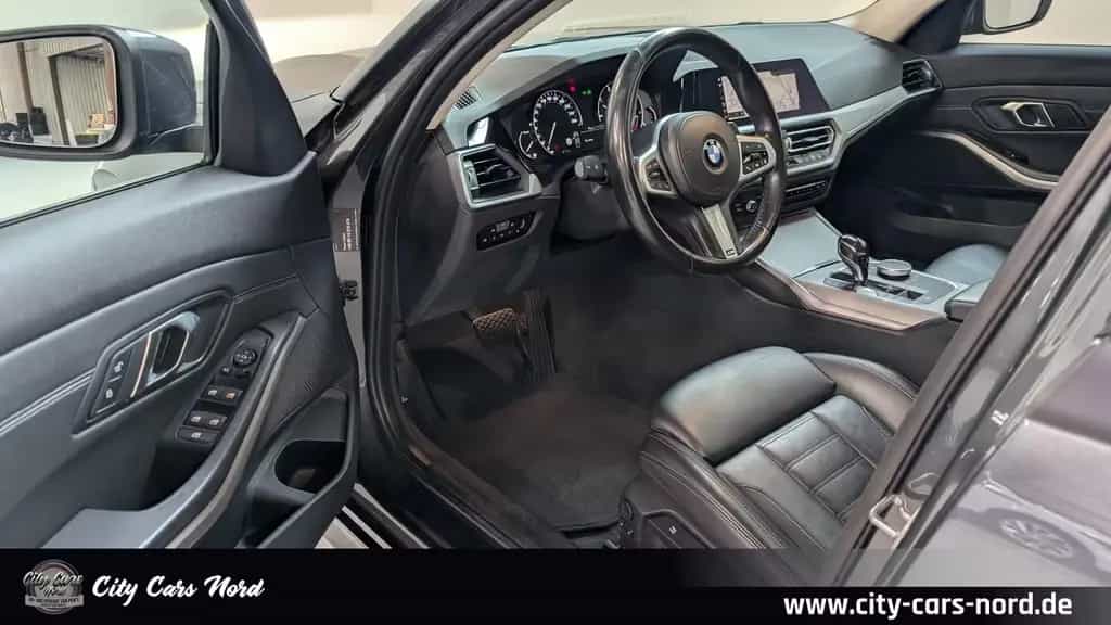 BMW 320 d SCHIEBEDACH+KAM+ACC+LEDER 03/2019-photo-9