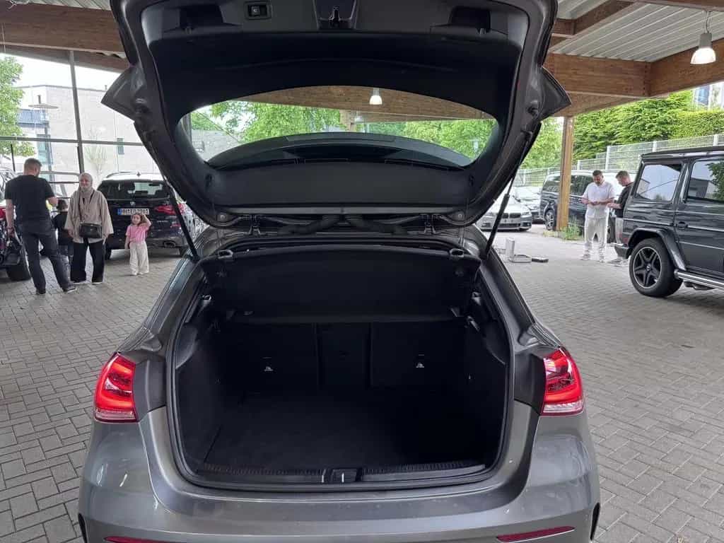 Mercedes-Benz A 200 d AMG AHK LED Keyless-Go 11/2022-photo-13