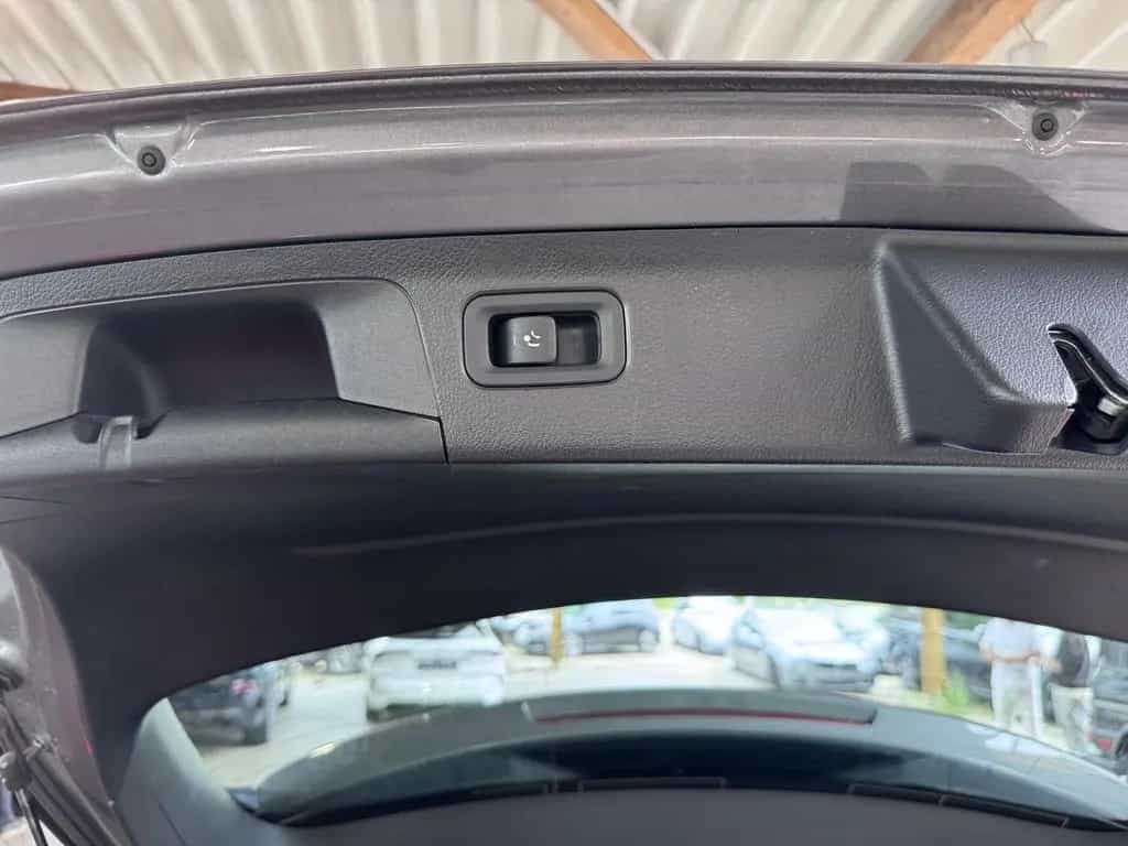 Mercedes-Benz A 200 d AMG AHK LED Keyless-Go 11/2022-photo-14