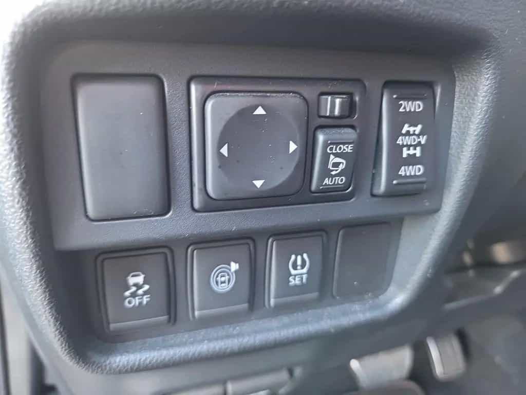 Nissan Juke NISMO RS 4x4 214PS 1.HAND RECARO+360GRAD+XE 02/2017-photo-13
