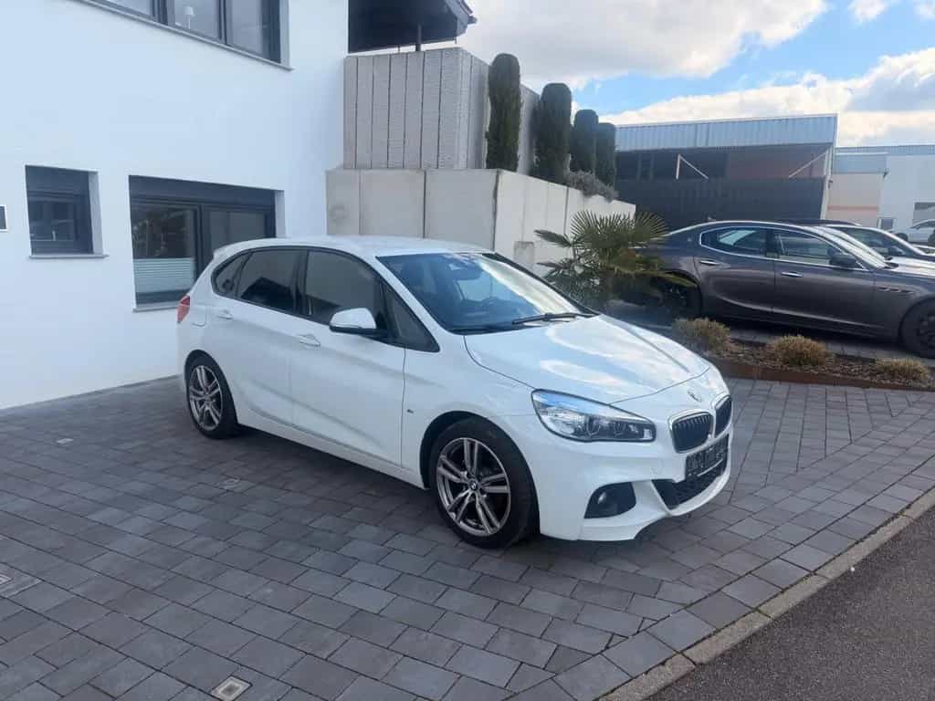 BMW 218 d 2 Active Tourer M Sport, Automatik, AHK 12/2016-photo-2