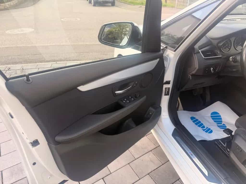 BMW 218 d 2 Active Tourer M Sport, Automatik, AHK 12/2016-photo-8