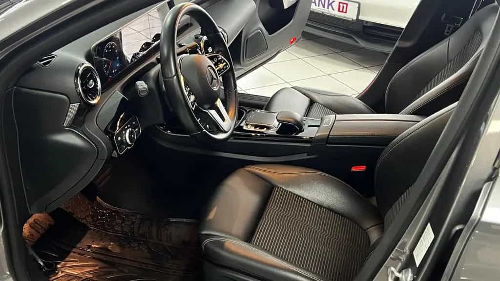 Mercedes-Benz A 220 TÜV&AU neu&Garantie 03/2019-photo-9