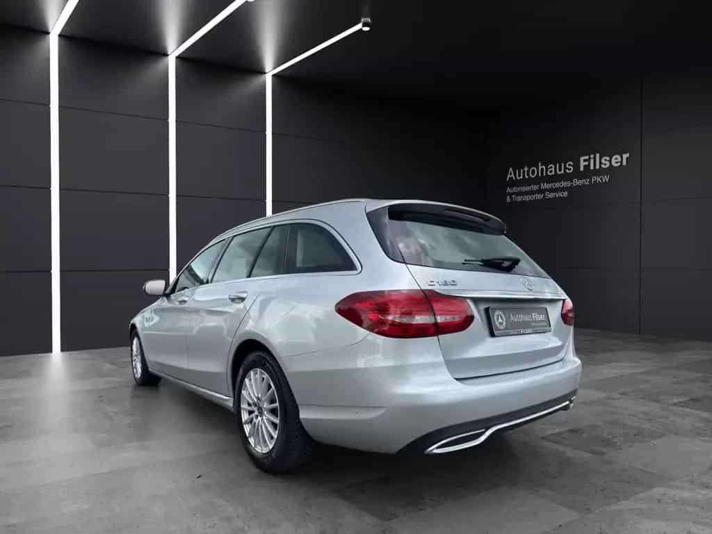 Mercedes-Benz C 180 T*Avantgarde*AHK* el. Heckklappe*Allwetter* 04/2018-photo-4
