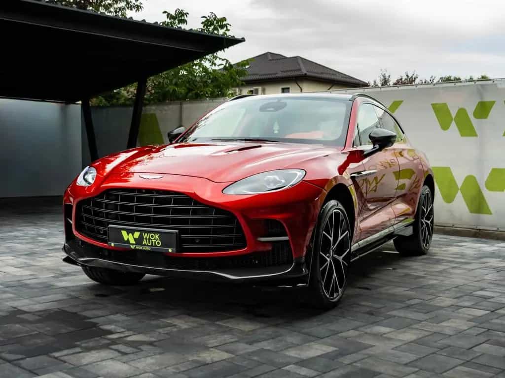 Aston Martin DBX 4.0 V8 DBX707 09/2024-photo-1