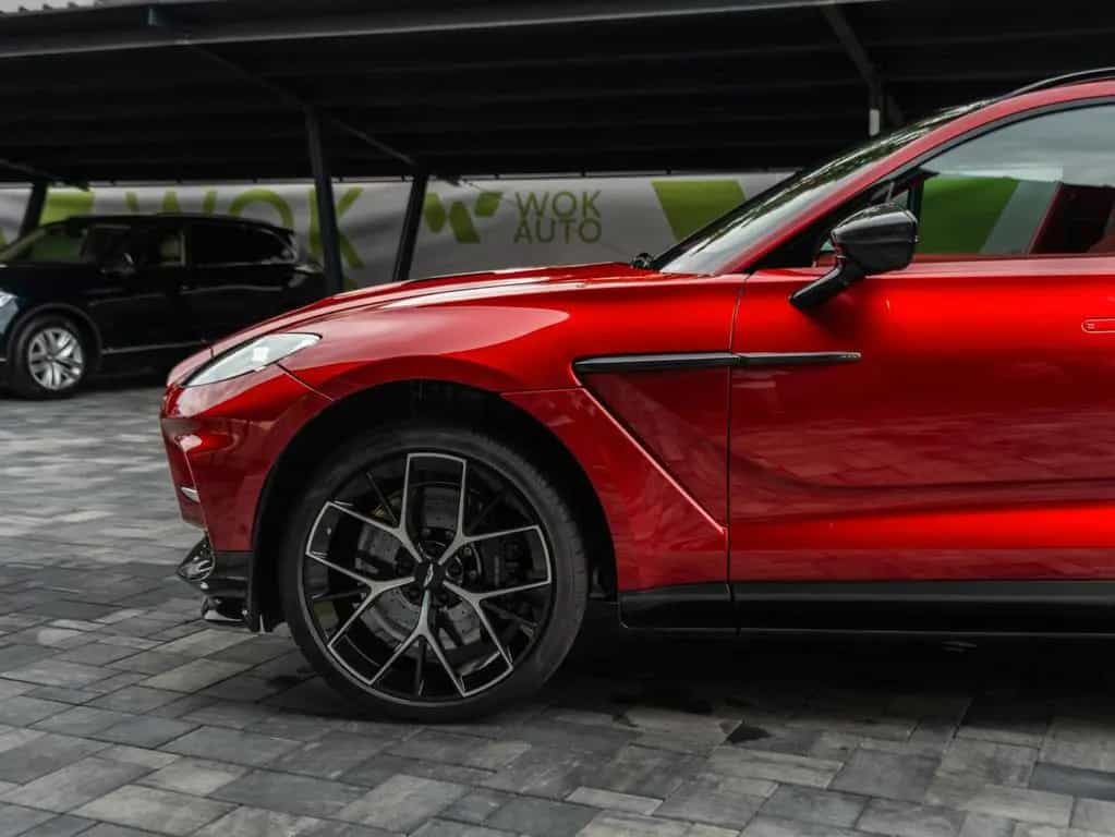 Aston Martin DBX 4.0 V8 DBX707 09/2024-photo-10